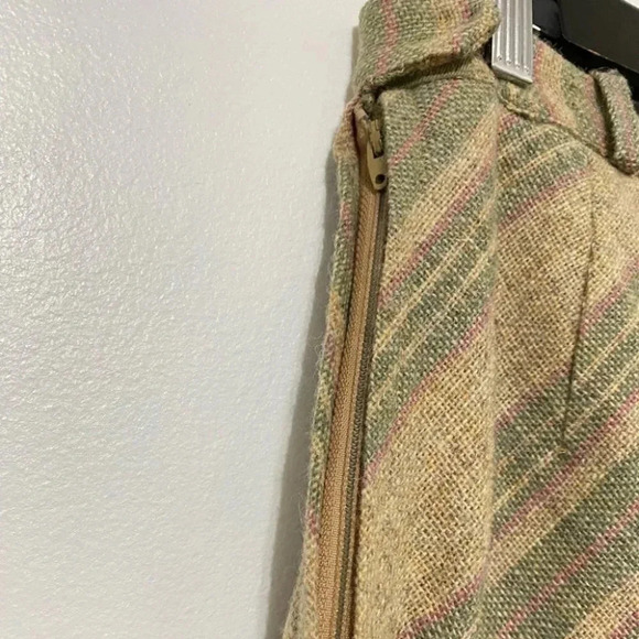 Vintage - 70s Chevron Wool Midi Skirt - Picture 4 of 11